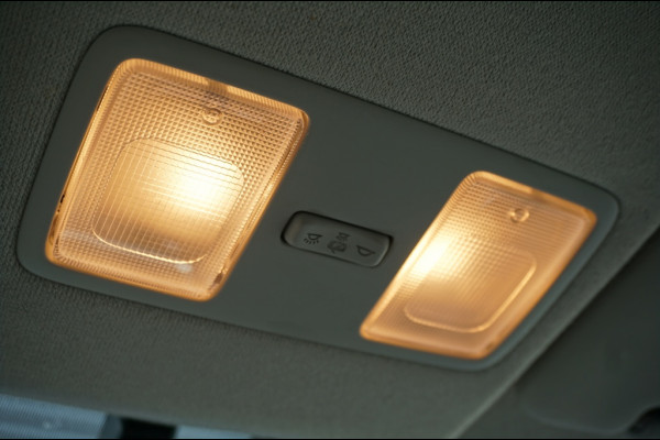 Kia Venga 125PK Edition AUTOMAAT | TREKHAAK | CAMERA | EL. CLIMATE