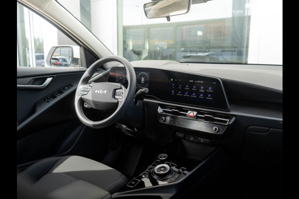 Kia Niro EV Light Edition 64.8 kWh | Navigatie | Achteruitrijcamera | Airco | Cruise control Adaptief |