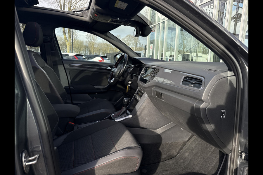 Volkswagen T-Roc 1.5 TSI Sport Business R-line | BTW | Vitrual | Pano | Trekhaak | Carplay | Navi