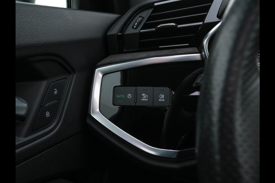 Audi RS Q3 Sportback TFSI Quattro Aut. *PANO | LEATHER | FULL-LED | ADAPTIVE-CRUISE | BANG&OLUFSEN | TOPVIEW | HEATED-SPORTSEATS | DIGI-COCKPIT | PRIVACYGLASS | SHIFTPADDLES | AMBIENTLIGHT | ECC | PDC | 21''ALU*