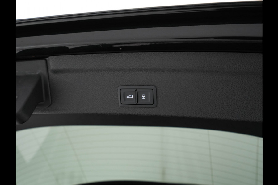 Audi RS Q3 Sportback TFSI Quattro Aut. *PANO | LEATHER | FULL-LED | ADAPTIVE-CRUISE | BANG&OLUFSEN | TOPVIEW | HEATED-SPORTSEATS | DIGI-COCKPIT | PRIVACYGLASS | SHIFTPADDLES | AMBIENTLIGHT | ECC | PDC | 21''ALU*