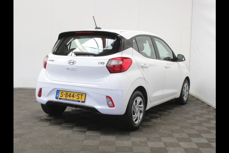 Hyundai i10 1.0 Comfort AIRCO | CRUISE | LED | DAB | CARPLAY | CV | ELRM | STB