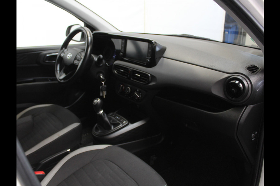 Hyundai i10 1.0 Comfort AIRCO | CRUISE | LED | DAB | CARPLAY | CV | ELRM | STB