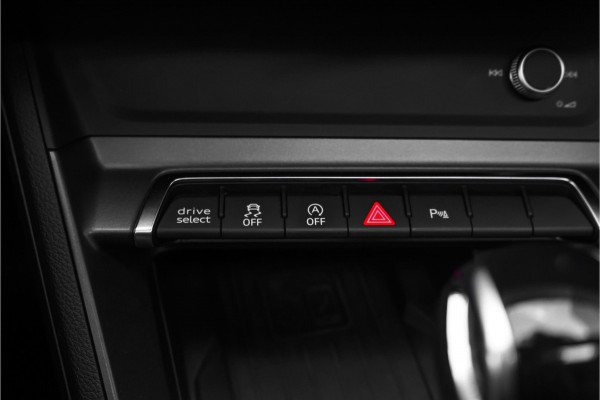 Audi Q3 Sportback 35 TFSI S Edition Pano Zwart Optiek Virtual Cockp 20"