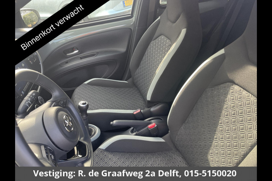 Toyota Aygo X 1.0 VVT-i MT Pulse | Apple Carplay & AndroidAUTO | Privacy Glass | Camera | Stoelverwarming
