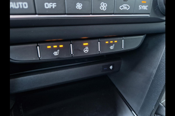 Kia Ceed 1.0 T-GDi Design Edition | Stoelverwarming | Camera | Cruise | Licht- en Regensensor |