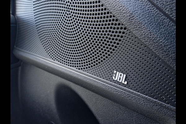 Kia Ceed 1.0 T-GDi Design Edition | Stoelverwarming | Camera | Cruise | Licht- en Regensensor |