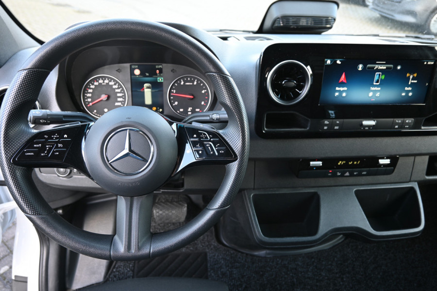 Mercedes-Benz Sprinter 317 CDI L2H2 Pro Geveerde stoel, Navigatie met camera