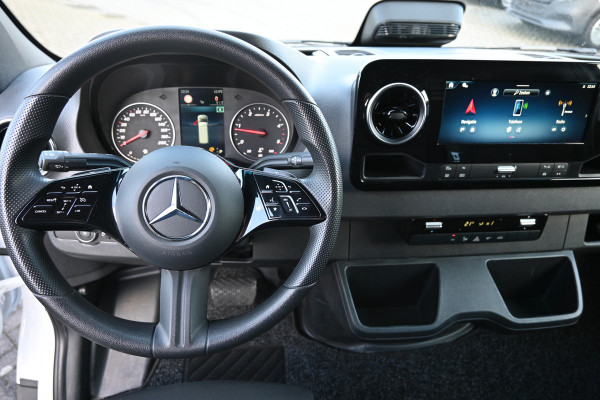 Mercedes-Benz Sprinter 317 CDI L2H2 Pro Geveerde stoel, Navigatie met camera