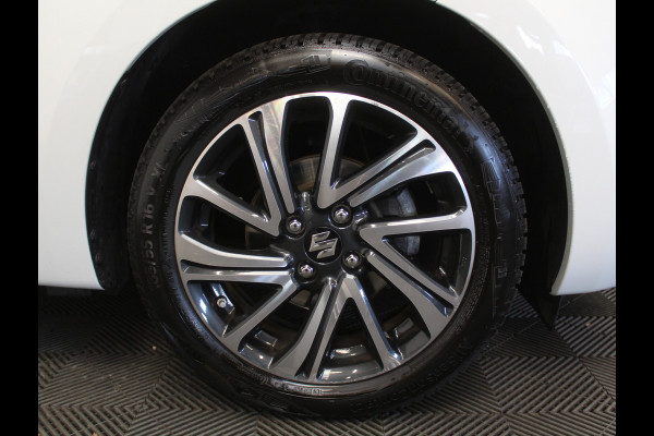 Suzuki Swift 1.2 Style Smart Hybrid CARPLAY | CLIMATE | ADAPCRUISE | DAB | NAVI | LMV16 | CAMERA | PDCA | LED | STOELVERW