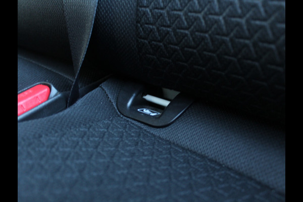 Suzuki Swift 1.2 Style Smart Hybrid CARPLAY | CLIMATE | ADAPCRUISE | DAB | NAVI | LMV16 | CAMERA | PDCA | LED | STOELVERW