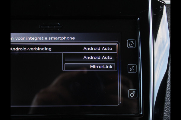 Suzuki Swift 1.2 Style Smart Hybrid CARPLAY | CLIMATE | ADAPCRUISE | DAB | NAVI | LMV16 | CAMERA | PDCA | LED | STOELVERW