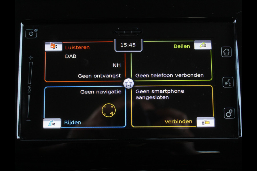 Suzuki Swift 1.2 Style Smart Hybrid CARPLAY | CLIMATE | ADAPCRUISE | DAB | NAVI | LMV16 | CAMERA | PDCA | LED | STOELVERW