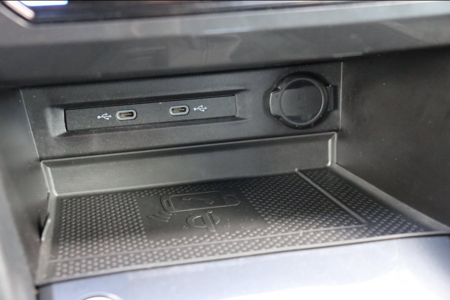 Seat Tarraco 1.5 TSI Style Bus. Intense 7persoons org.NL trekhaak camera stoelverw.