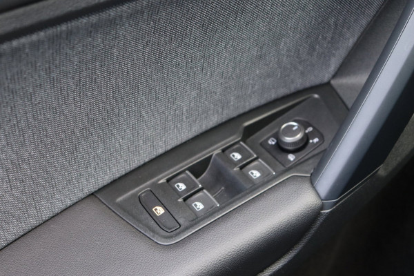 Seat Tarraco 1.5 TSI Style Bus. Intense 7persoons org.NL trekhaak camera stoelverw.