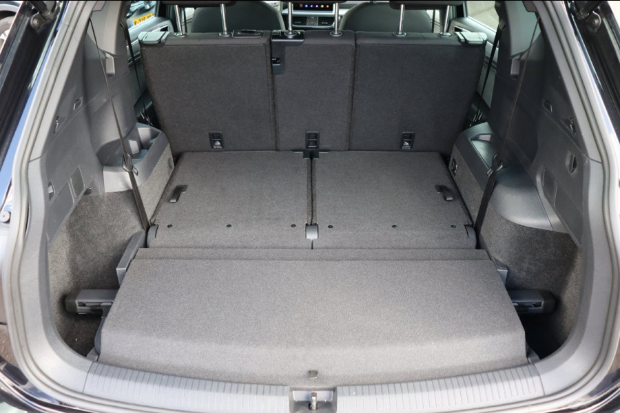 Seat Tarraco 1.5 TSI Style Bus. Intense 7persoons org.NL trekhaak camera stoelverw.