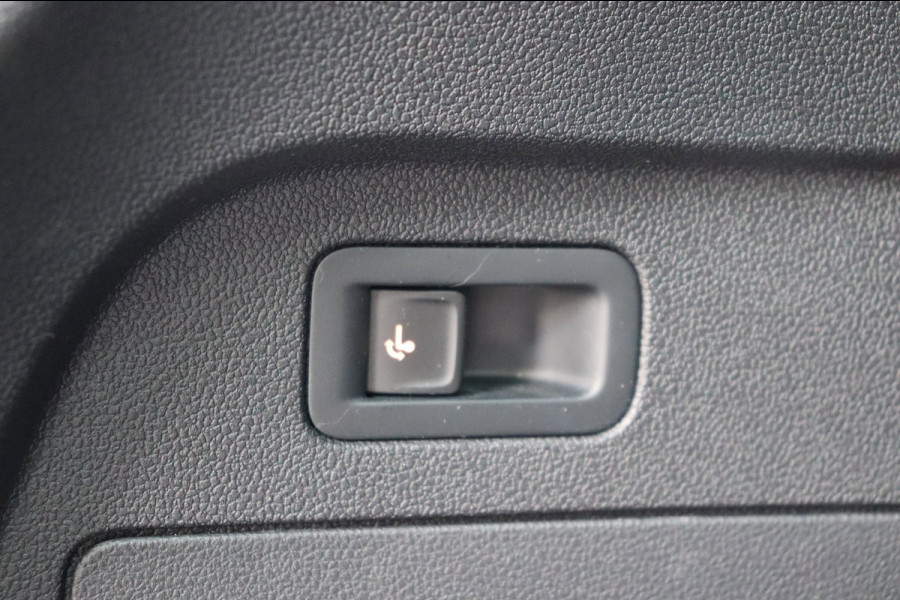 Seat Tarraco 1.5 TSI Style Bus. Intense 7persoons org.NL trekhaak camera stoelverw.