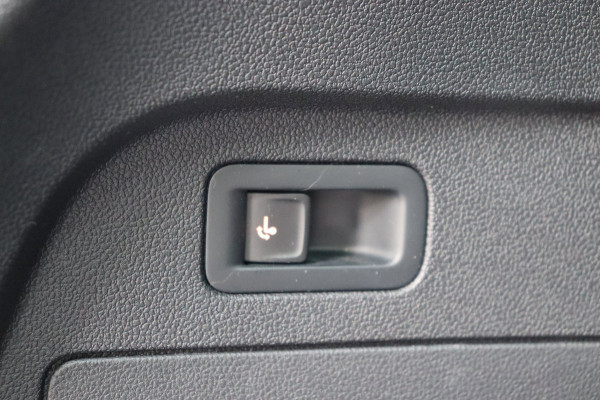 Seat Tarraco 1.5 TSI Style Bus. Intense 7persoons org.NL trekhaak camera stoelverw.