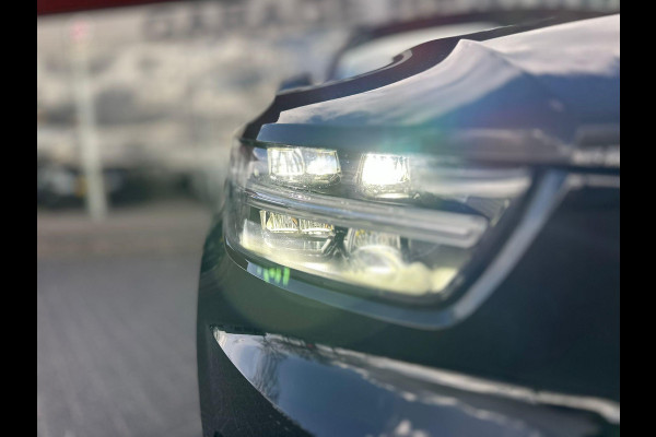 Volvo XC40 1.5 T5 Recharge R-Design | Trekhaak | Panorama dak | Beige Leder | Dealer onderhouden |