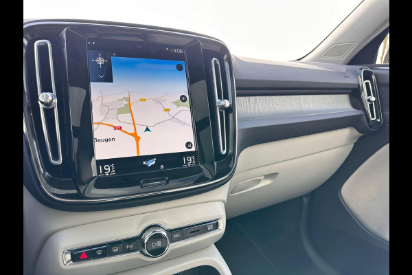 Volvo XC40 1.5 T5 Recharge R-Design | Trekhaak | Panorama dak | Beige Leder | Dealer onderhouden |