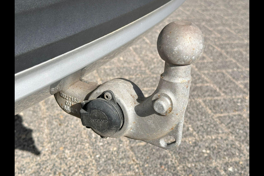 Volvo XC40 1.5 T5 Recharge R-Design | Trekhaak | Panorama dak | Beige Leder | Dealer onderhouden |