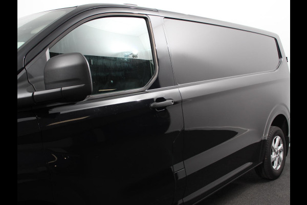 Ford Transit Custom 300 2.0 TDCI L2H1 Automaat Trend Nieuw Model Automaat  | Navigatie | Climate Control | Parkeersensoren | Camera | Lichtmetalen Velgen | Bumpers in kleur | Digitale Cockpit