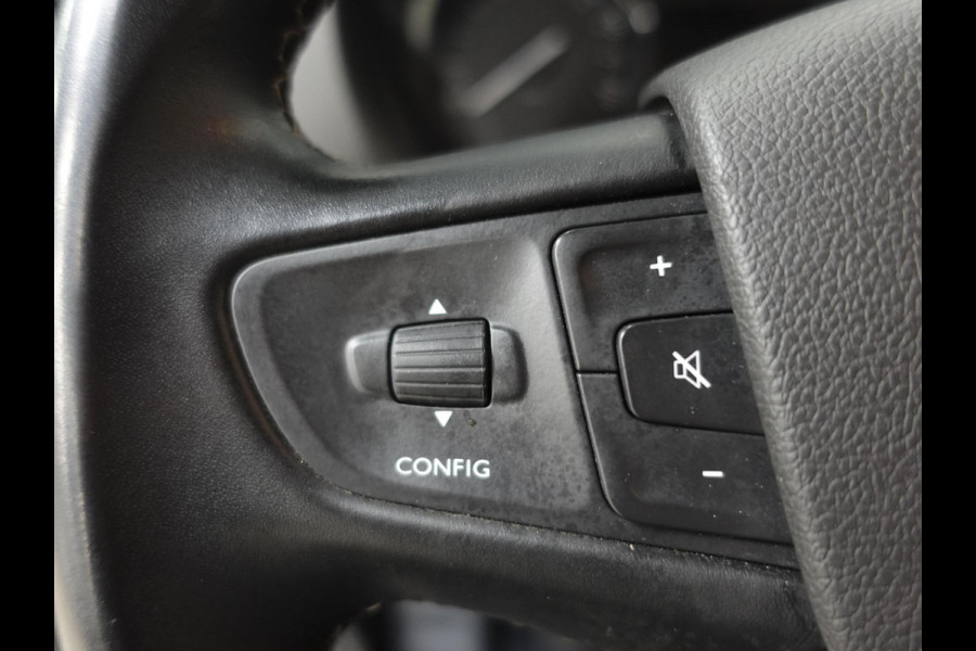 Opel Vivaro 145pk L3H1 Edition Automaat Dubbele Cabine Airco Trekhaak Navigatie Parkeersensoren