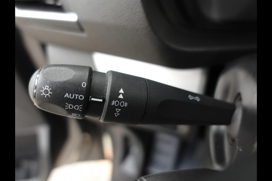 Opel Vivaro 145pk L3H1 Edition Automaat Dubbele Cabine Airco Trekhaak Navigatie Parkeersensoren