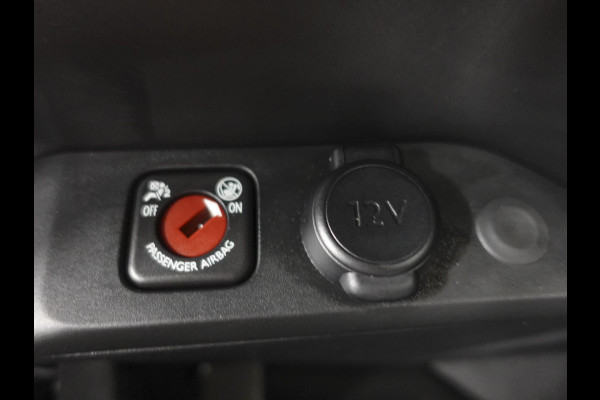 Opel Vivaro 145pk L3H1 Edition Automaat Dubbele Cabine Airco Trekhaak Navigatie Parkeersensoren