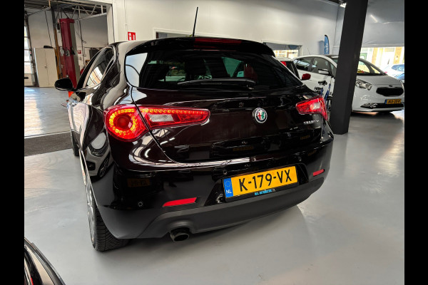 Alfa Romeo Giulietta 1.4 Turbo MultiAir Business Super / Navigatie