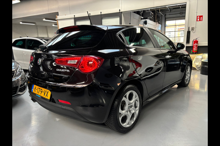 Alfa Romeo Giulietta 1.4 Turbo MultiAir Business Super / Navigatie