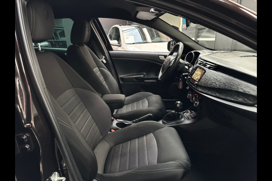 Alfa Romeo Giulietta 1.4 Turbo MultiAir Business Super / Navigatie