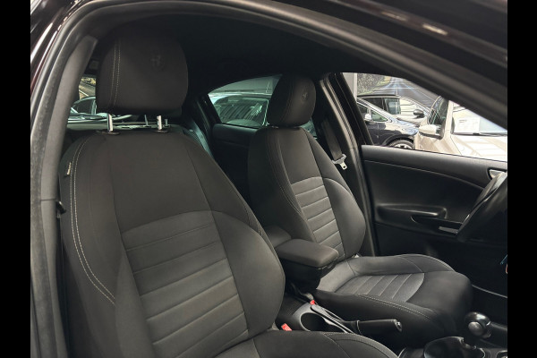 Alfa Romeo Giulietta 1.4 Turbo MultiAir Business Super / Navigatie
