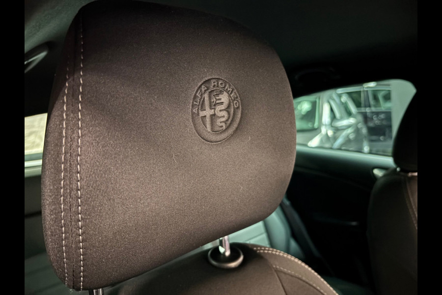 Alfa Romeo Giulietta 1.4 Turbo MultiAir Business Super / Navigatie