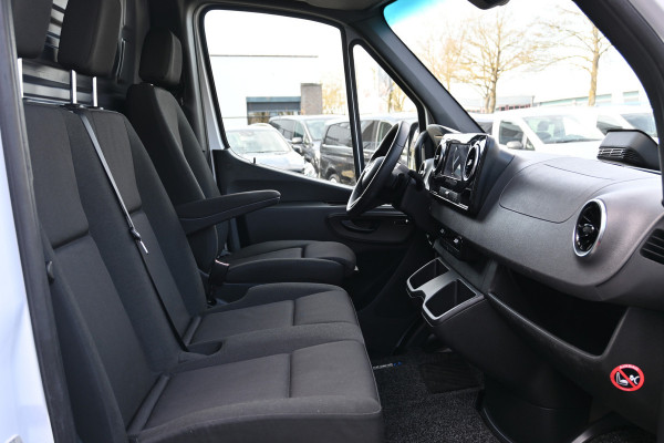 Mercedes-Benz Sprinter 317 CDI L2H2 Pro MBUX Navigatie, Geveerde stoel, Winterpakket, Etc.