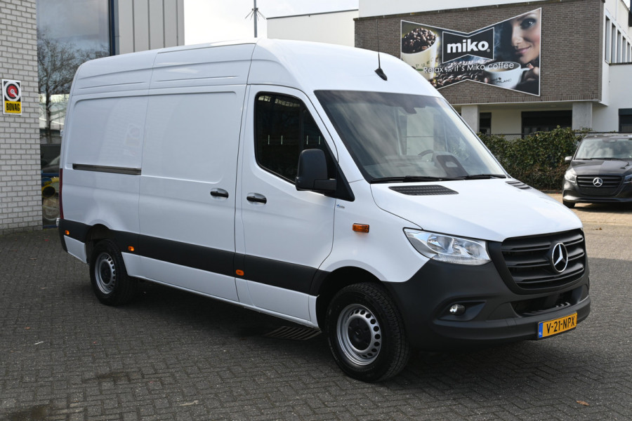 Mercedes-Benz Sprinter 317 CDI L2H2 Pro MBUX Navigatie, Geveerde stoel, Winterpakket, Etc.