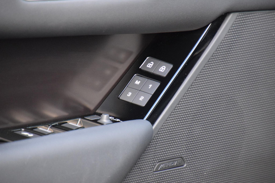 Land Rover Range Rover Velar P400e AWD Dynamic SE PHEV