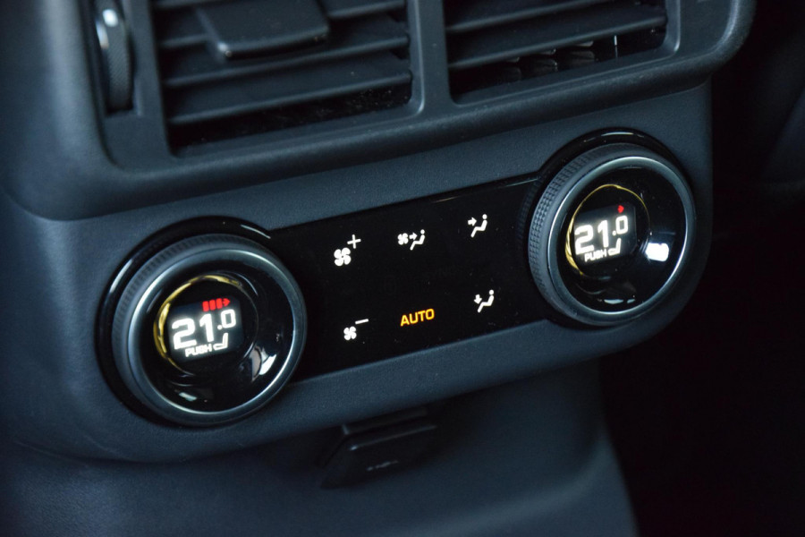 Land Rover Range Rover Velar P400e AWD Dynamic SE PHEV