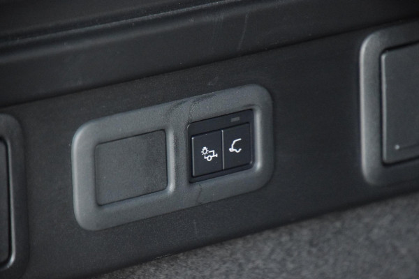 Land Rover Range Rover Velar P400e AWD Dynamic SE PHEV