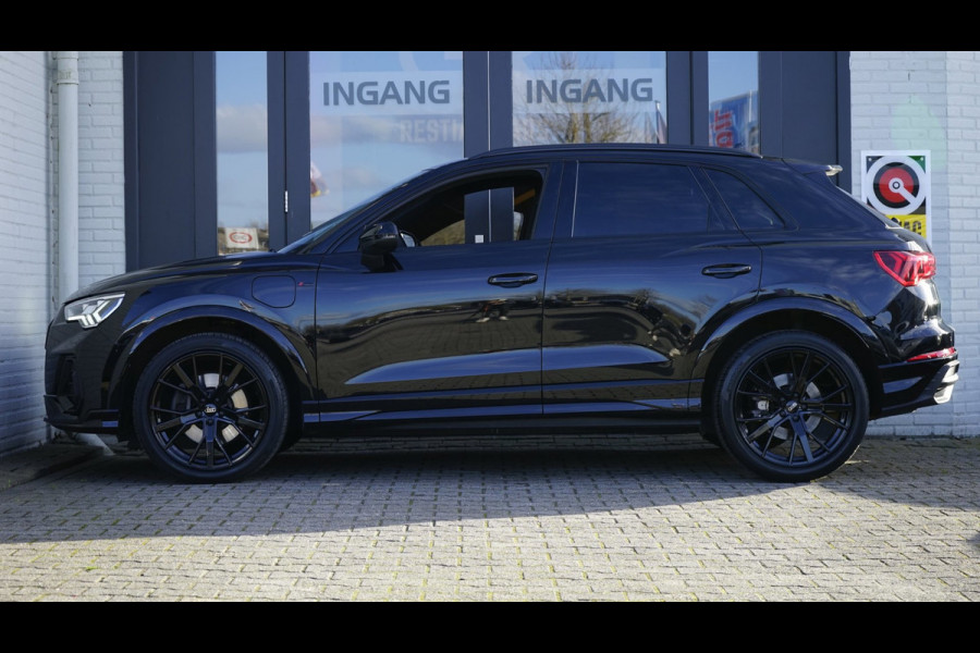 Audi Q3 45 TFSIe 3x S-Line Black Optik AUTOMAAT-ACC-CAMERA-CLIMA-KEYLESS-MATRIX LED-SONOS-STOELVERWARMING-VIRTUEEL