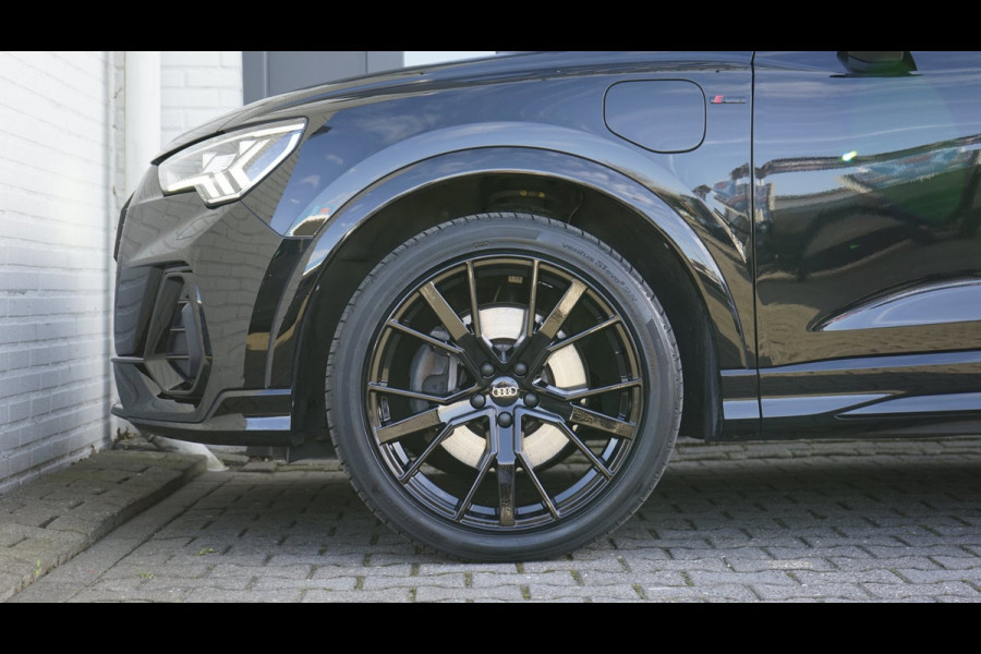 Audi Q3 45 TFSIe 3x S-Line Black Optik AUTOMAAT-ACC-CAMERA-CLIMA-KEYLESS-MATRIX LED-SONOS-STOELVERWARMING-VIRTUEEL