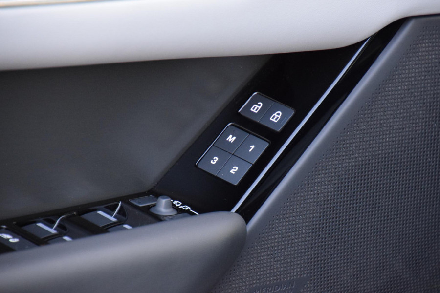 Land Rover Range Rover Velar P400e AWD Dynamic HSE PHEV