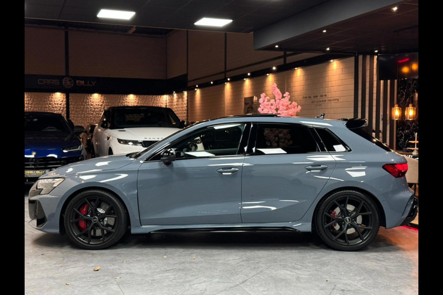 Audi A3 Sportback 2.5 TFSI RS 3 quattro