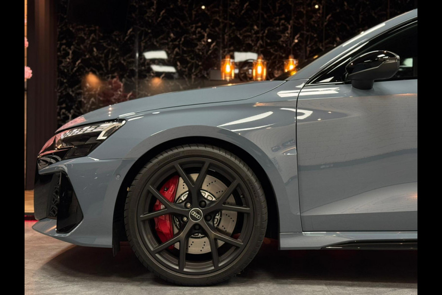 Audi A3 Sportback 2.5 TFSI RS 3 quattro