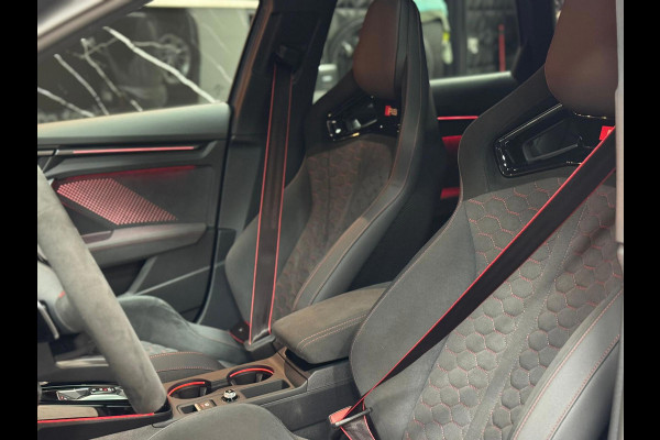 Audi A3 Sportback 2.5 TFSI RS 3 quattro