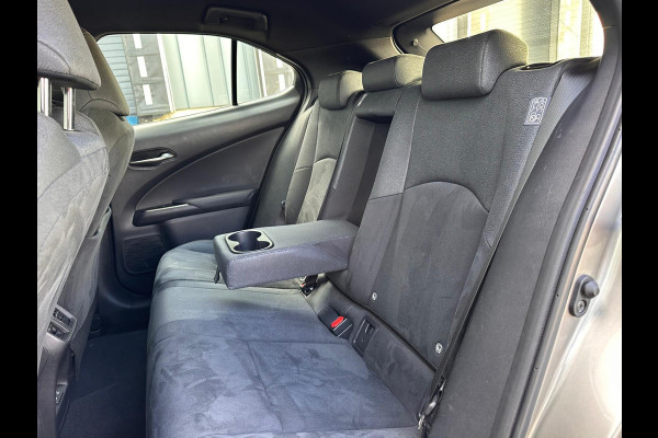 Lexus UX 300e Business 54 kWh | SOH: nnb | LED | Adaptive CC | Camera |