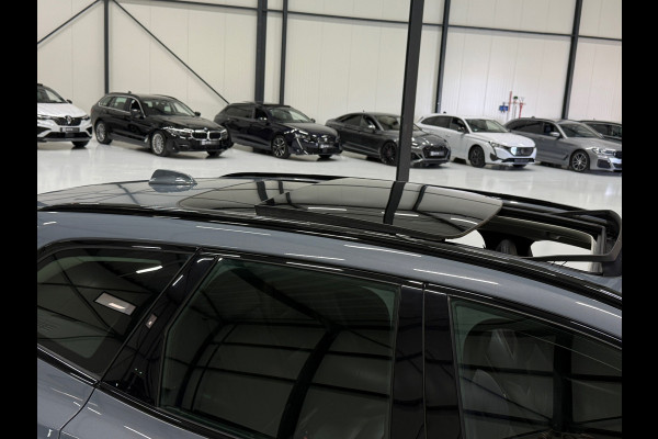 Volvo XC60 2.0 T6 AWD Plus Dark Trekhaak Pano Memory Camera Leer Keyless Cruise