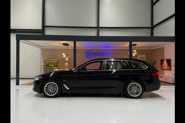 BMW 5 Serie Touring 520e Executive Navi Climate Pdc Elektr. Achterklep Led Stoelverw.