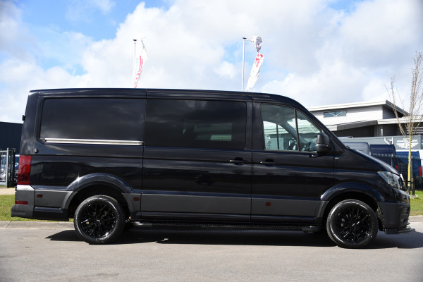 Volkswagen Crafter 35 2.0 TDI L3H2 DC Black Edition Cruise, Camera, Carplay, LED, Clima, Voorruit verwarming, Automaat, 7 Zits, Uniek!