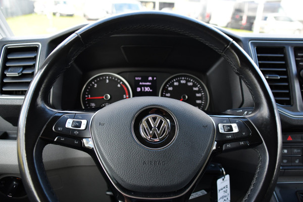 Volkswagen Crafter 35 2.0 TDI L3H2 DC Black Edition Cruise, Camera, Carplay, LED, Clima, Voorruit verwarming, Automaat, 7 Zits, Uniek!